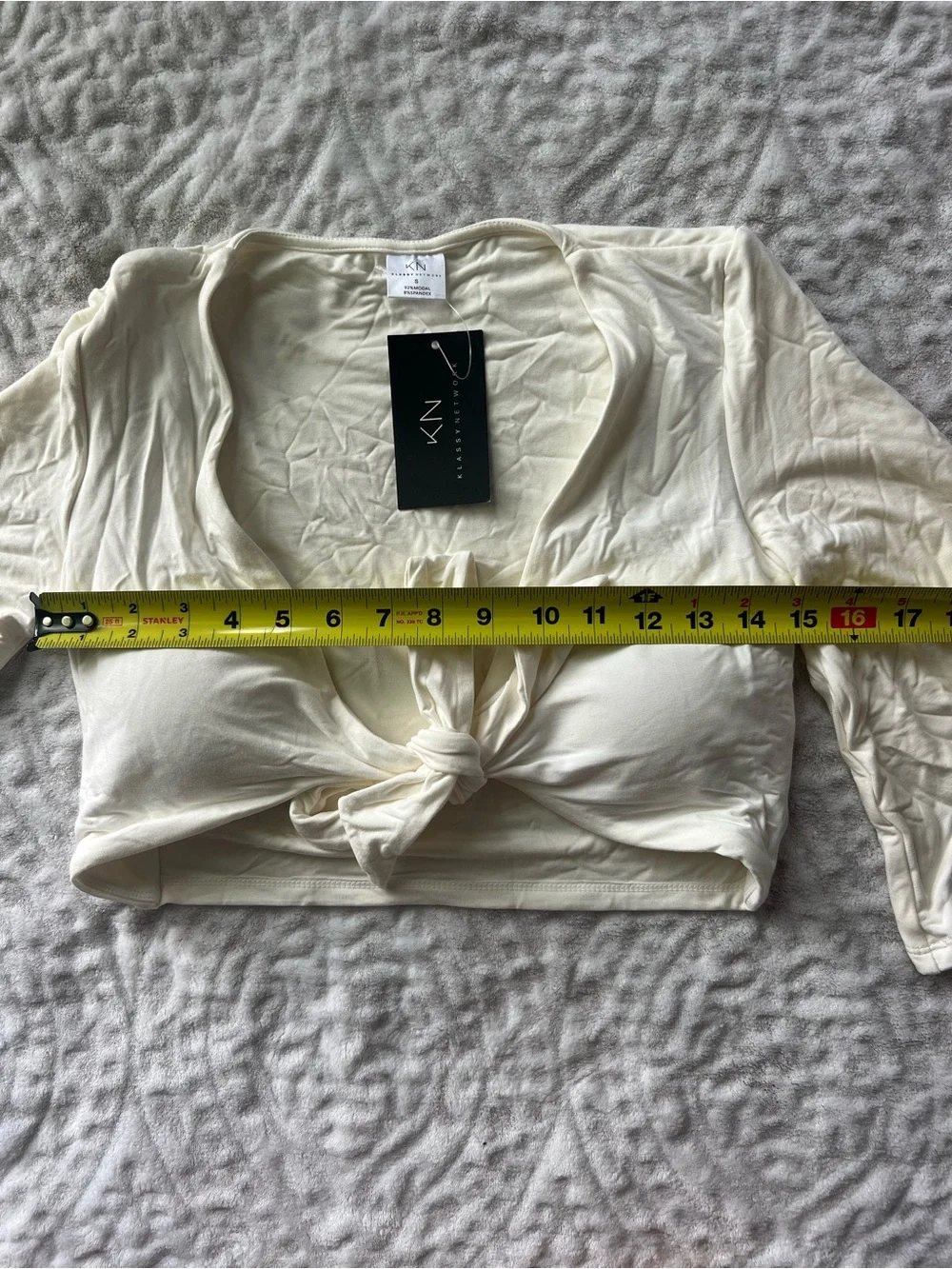 NWT Klassy Network Collection Women’s White Tie-Front Cropped Top | Size S - Picture 6 of 8
